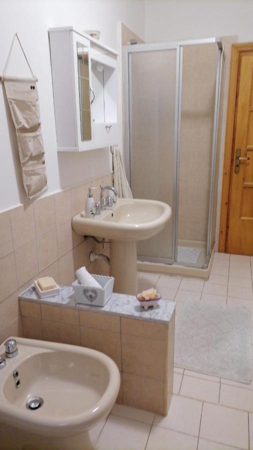 Casa Vacanze "Ellen" Bianchi Ngoại thất bức ảnh