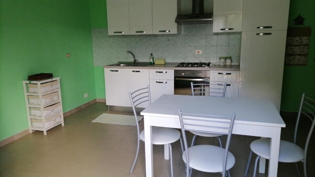 Casa Vacanze "Ellen" Bianchi Ngoại thất bức ảnh